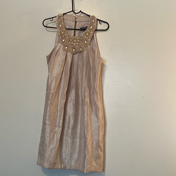 Alexia Admor Beige Gold Shimmery Embellished Halter Gem Pocket Lined Dress